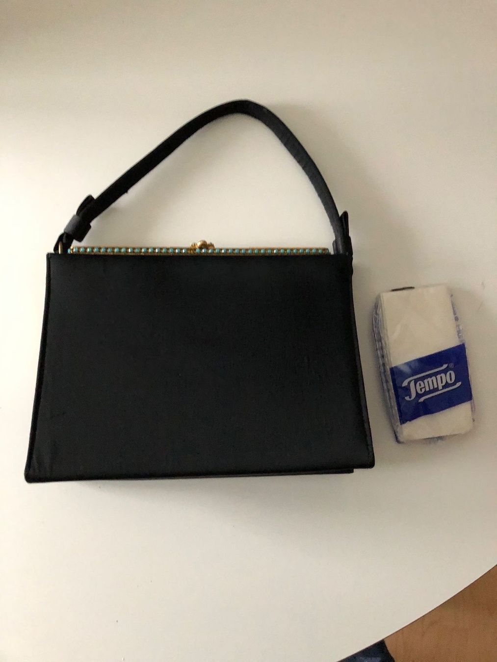 Borse da donna: LESTER BAG Abendtasche, New York, antik – Usato da Niederurnen venduto da Guste