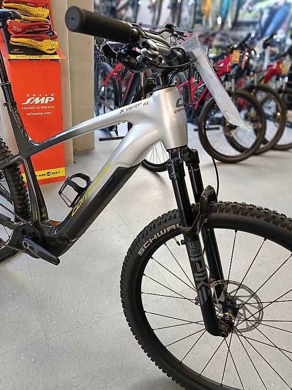 Corratec Velos: SALDI -50% E-MTB Corratec E-Power X-Vert EL 400Wh Carbonio – Neu (gemäss Beschreibung) aus Bellinzona von MISTER.BIKE 4
