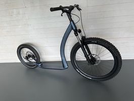 Crussis Cross 6.2 Scooter für Downhill
