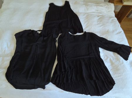 Kleiderpaket Blusen schwarz (Grösse M/S)