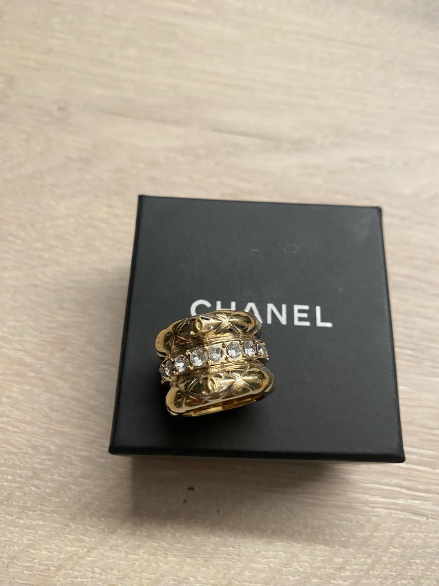 Chanel Anelli: Chanel Ring Gold mit Strass Gr. 51,52 – Usato da Minusio venduto da steffanie82 3