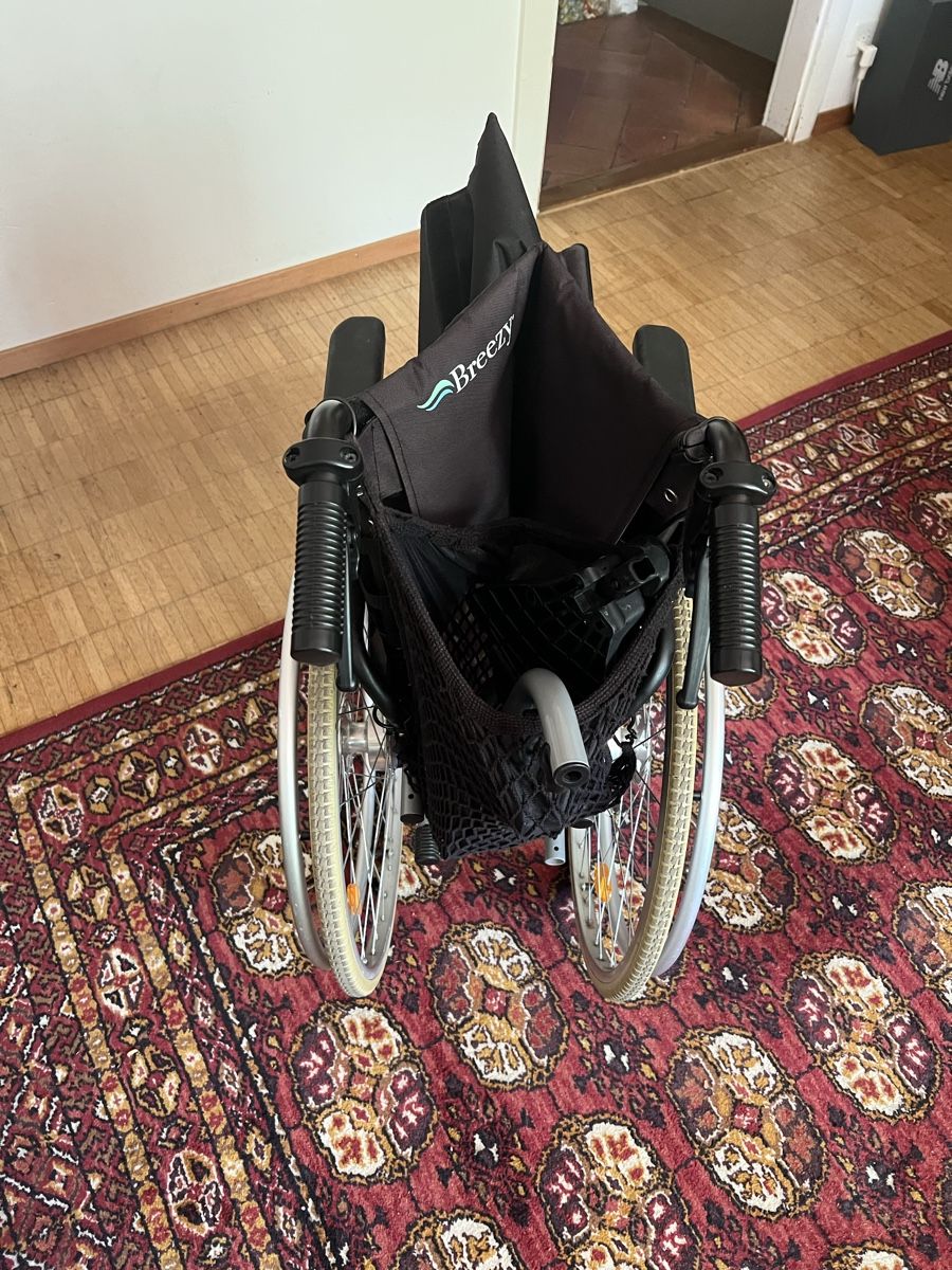 Chaises roulantes: Rollstuhl Breezy – D'occasion à Zürich par susan63