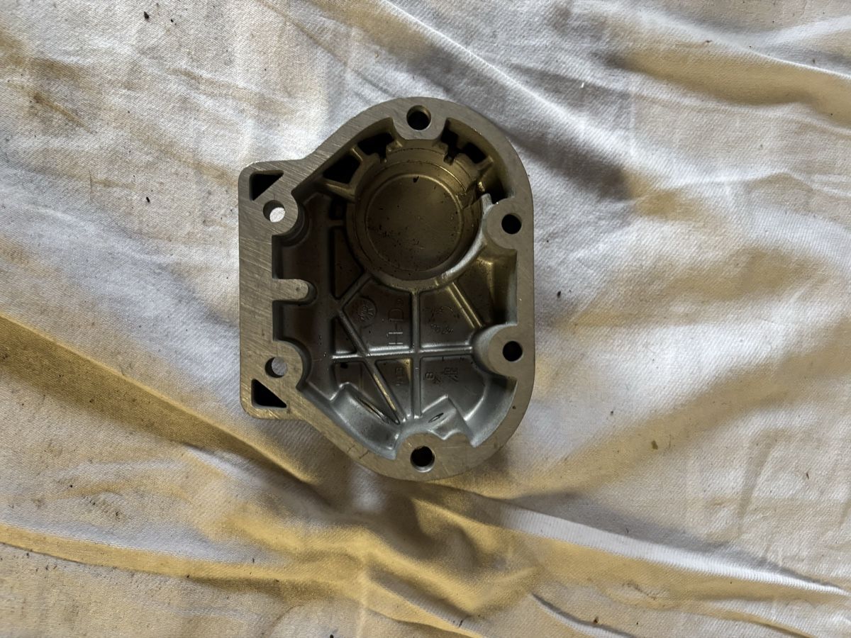Harley-Davidson Tutti i ricambio per moto: Harley Davidson Speed Getriebe Deckel – Usato da Schötz venduto da Harley35 1