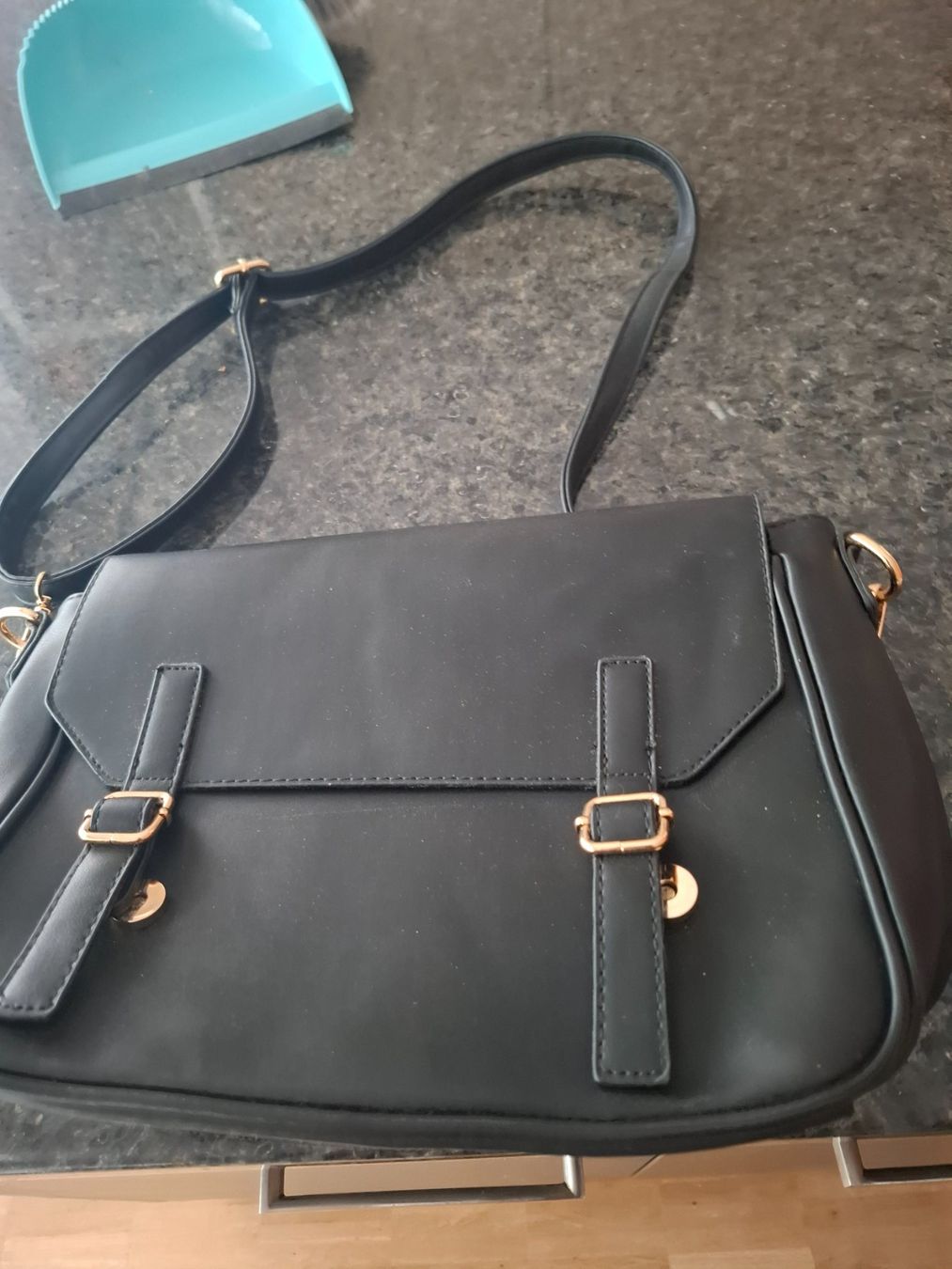 Borse da donna: Schwarze Handtasche – Usato da Elsau venduto da beatles610