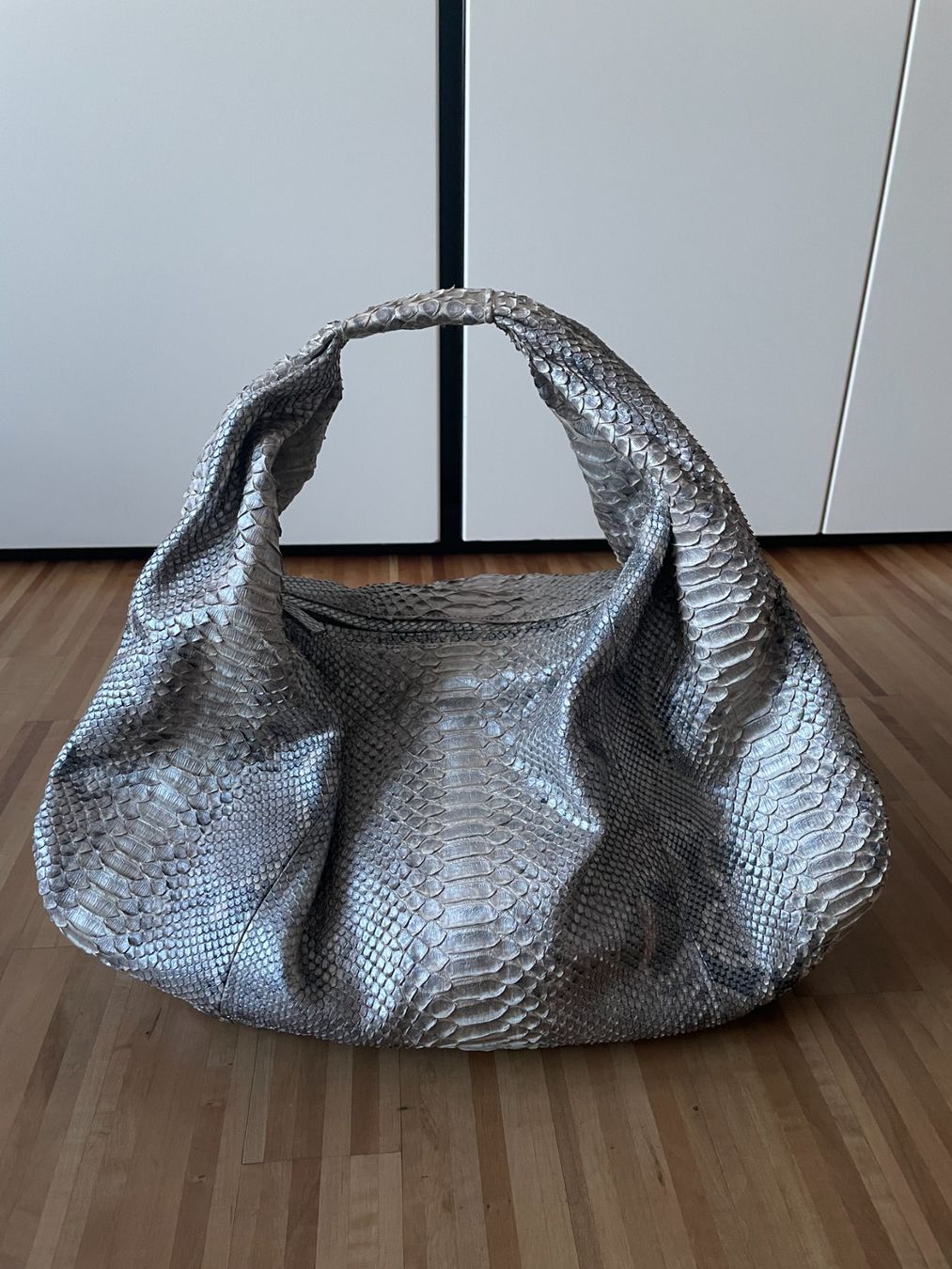 Taschen für Damen: Python Hobo Bag Schlangenleder – Gebraucht aus Zürich von nao_6f5t