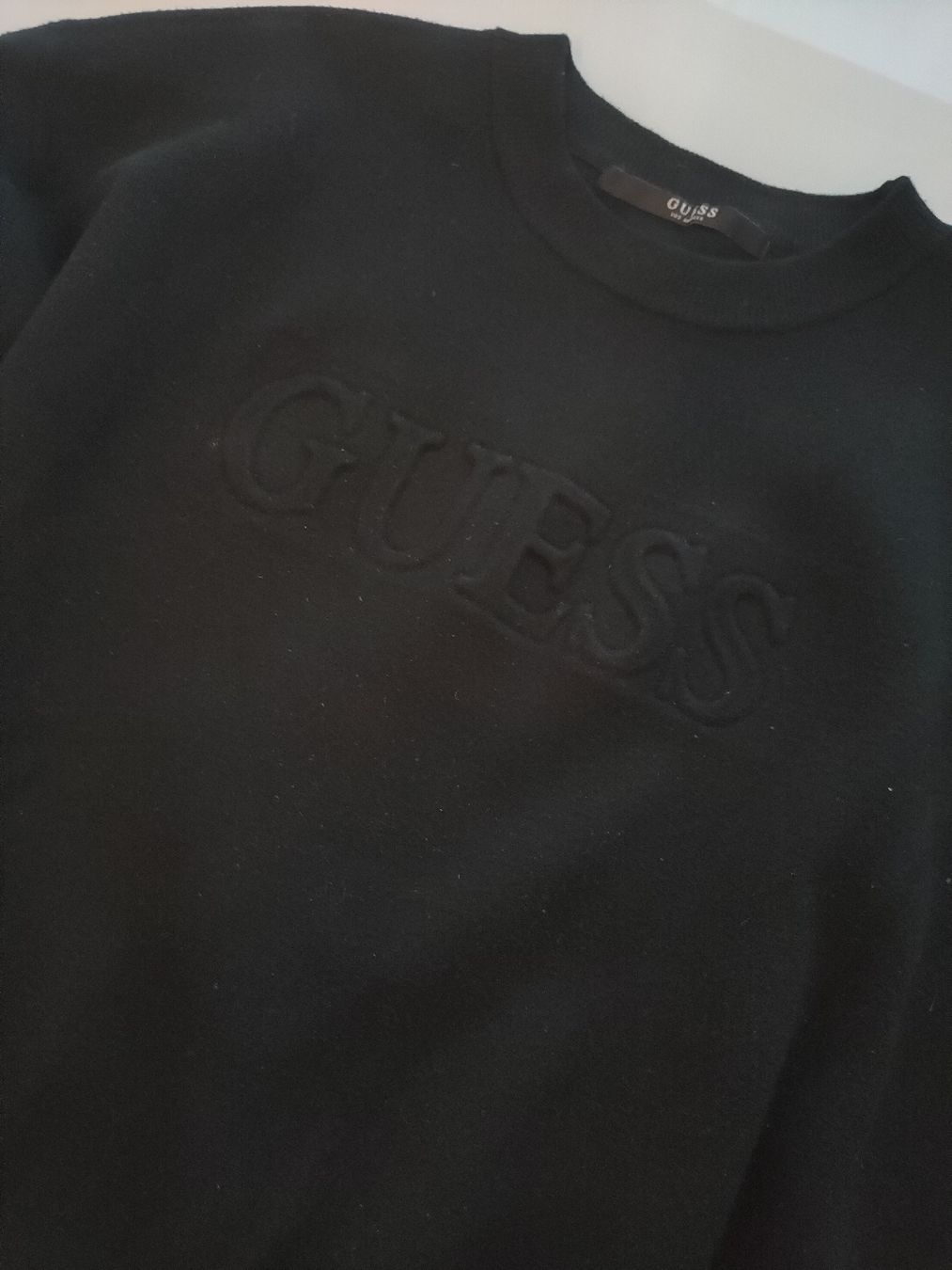 Guess Maglioni & Felpe: GUESS Pullover S mit grossem Logo warm, schwarz 1xgetragen – Nuovo (secondo la descrizione) da Russikon venduto da noahn99 2