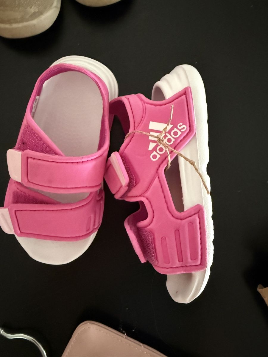 Adidas Scarpe per ragazze: Adidas mädchen sandalen – Nuovo (secondo la descrizione) da Biglen venduto da goz_h8dv