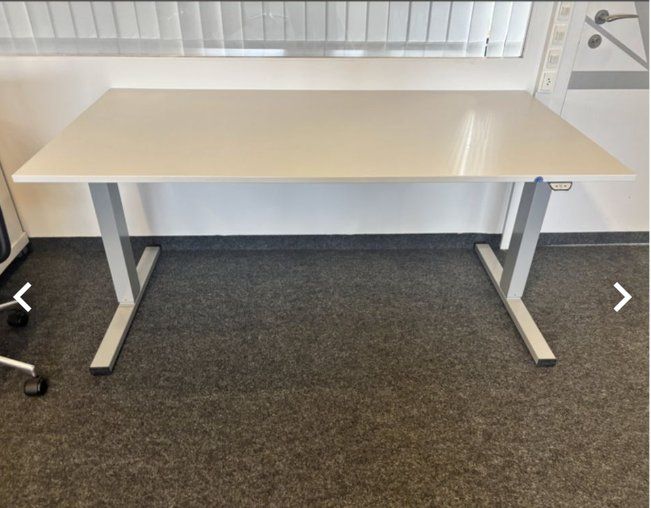 Scrivanie: Height Adjustable Table, Pick up in Zürich – Usato da Roveredo GR venduto da dswiss