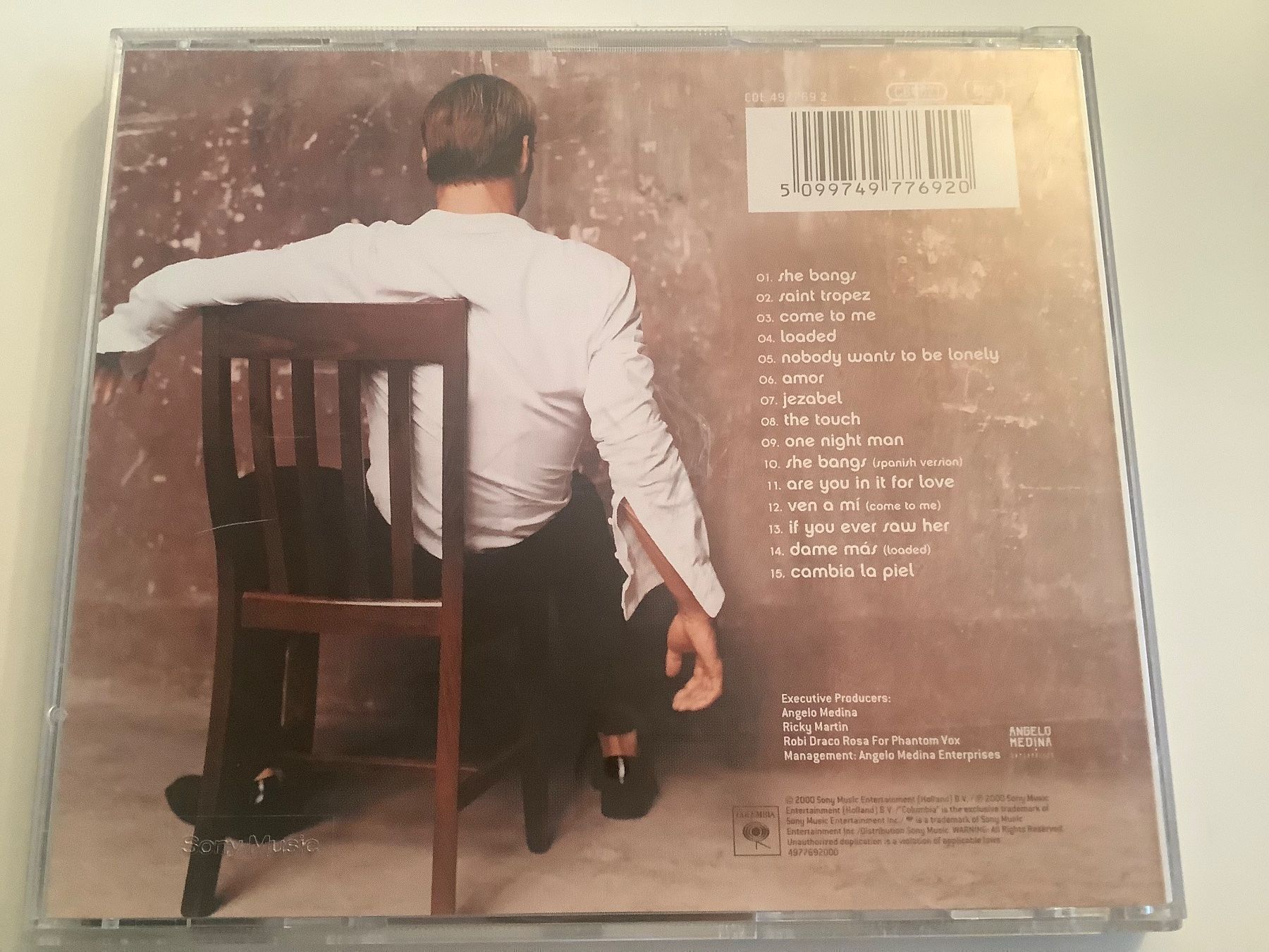 CD: Ricky Martin / sound loaded / 2000 – Usato da Dübendorf venduto da Shreck 1