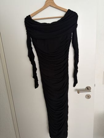 Damen Kleid schwarz schulterfrei gerafft lang guter Zustand