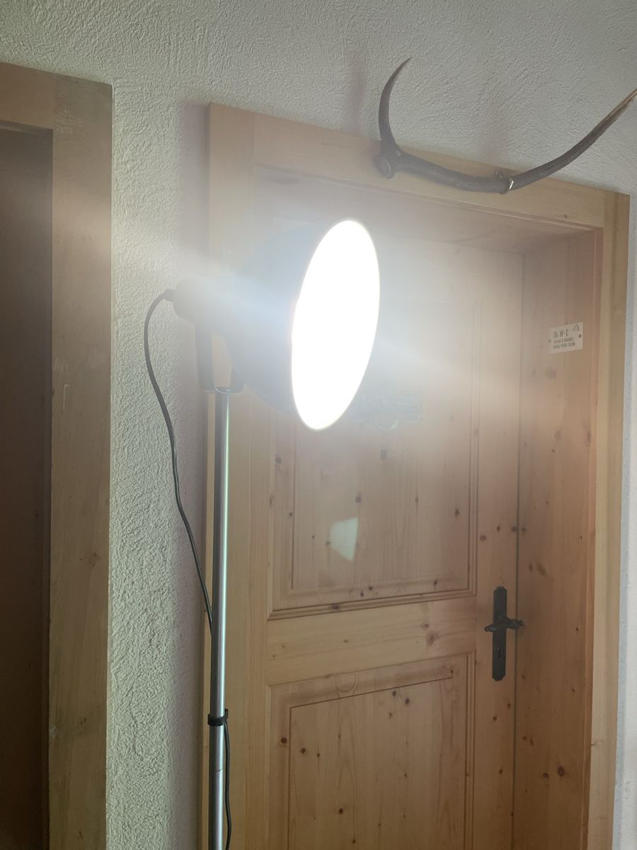 Ikea Lampes: Stehlampe, Ikea, dimmbar – D'occasion à Holderbank AG par Hallo104 4