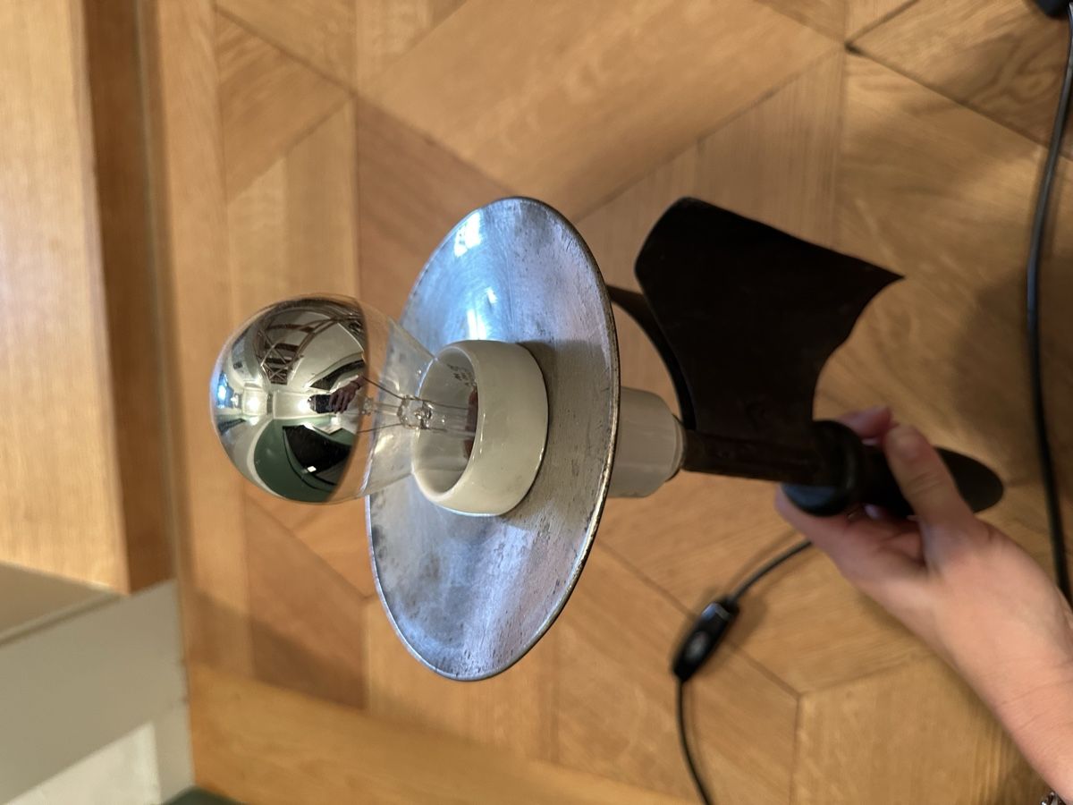 Lampade: Vintage Industrie Lampe mit Holzgriff – Usato da Bern venduto da Maniche11111 4