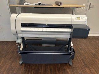 Canon Drucker: Grossformatdrucker (Plotter) Canon iPF 710 – Gebraucht aus Kreuzlingen von Heinrichwerft