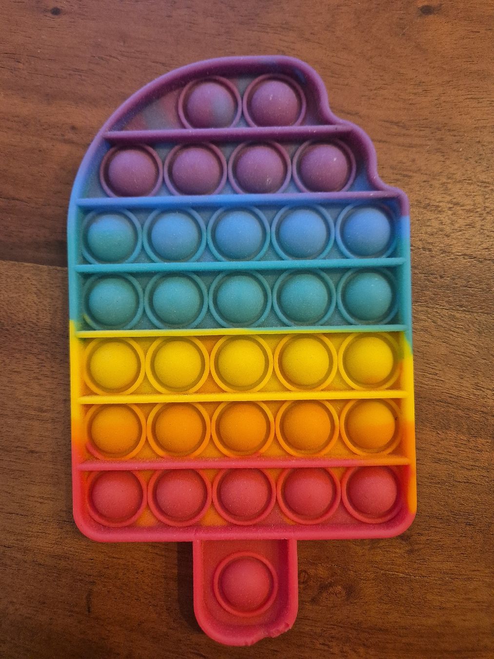 Jouets: Pop It Eisform Regenbogen Silikon  – D'occasion à Oberentfelden par Dan_r8jr