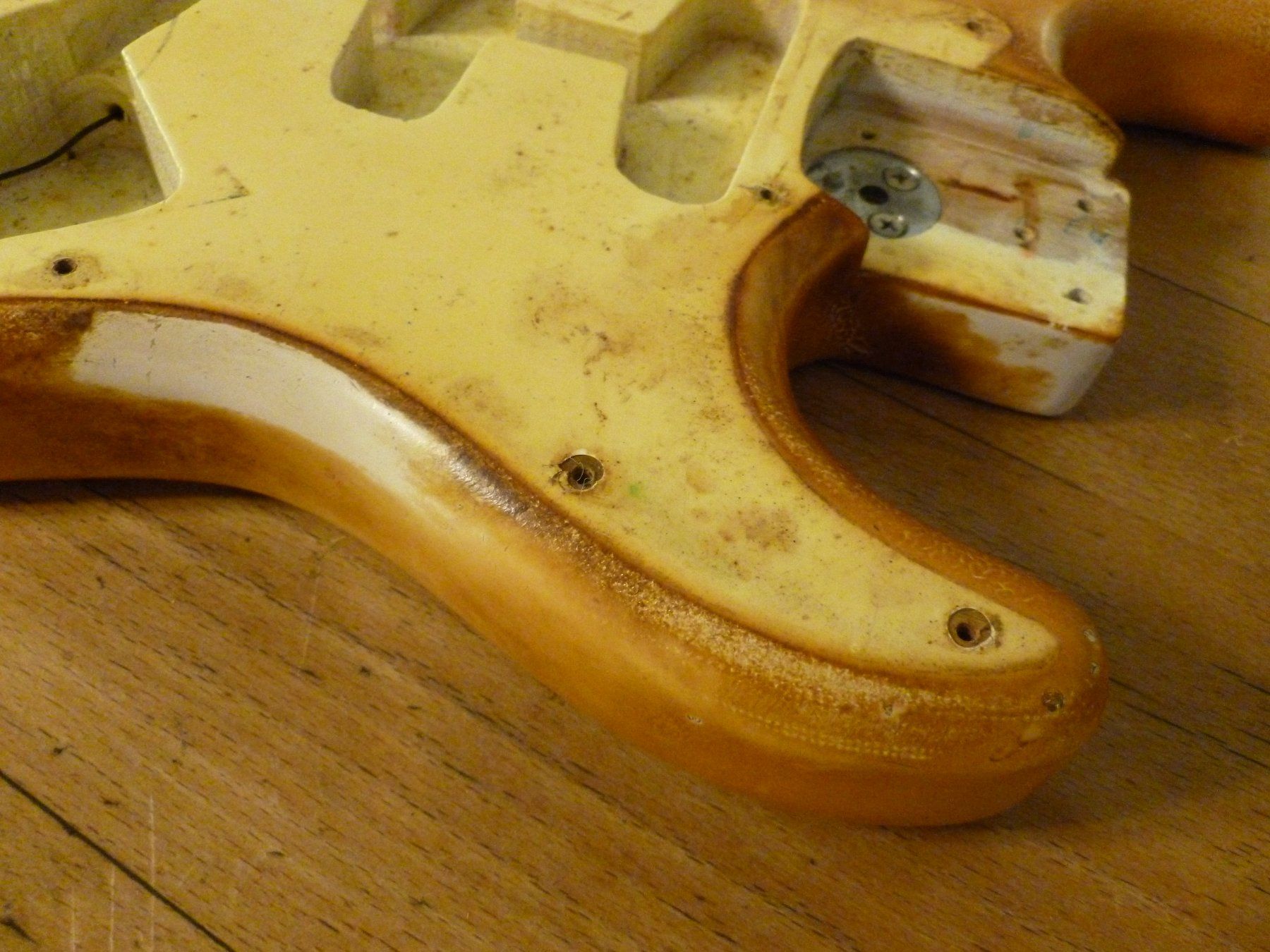 Fender Strumenti musicali: 1974 FENDER STRATOCASTER BODY OLYMPIC WHITE – Usato da Bremgarten b. Bern venduto da clash93 7