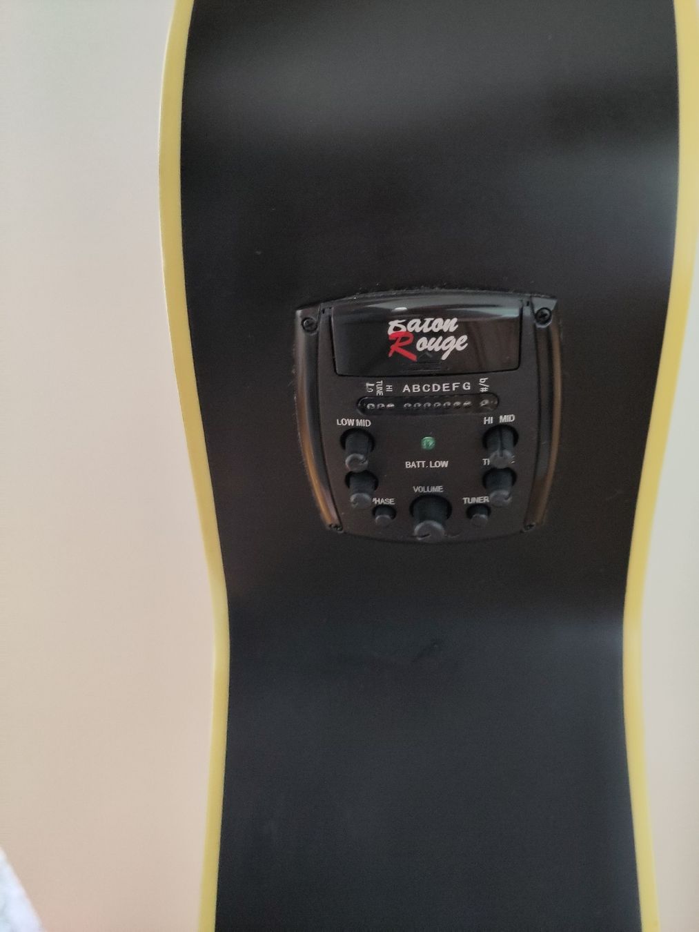 Strumenti musicali: Baton Rouge Aucustoc/electric guitar  – Usato da Wettingen venduto da amy_jmc2 2