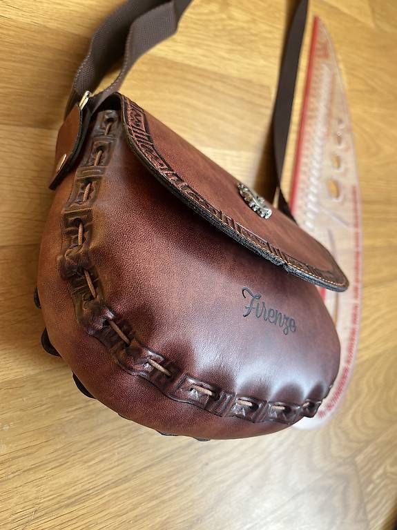 Borse da donna: Sac à main de Florence, cuir véritable, vintage – Nuovo (secondo la descrizione) da Nidau venduto da Nassima 1