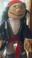 Handpuppe Pirat mit Jackett und rotem Band, Grösse L