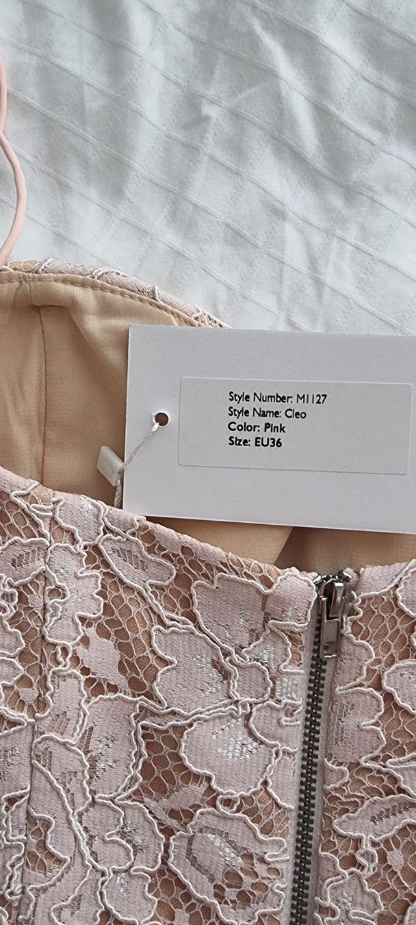Vestiti: Robe Jarlo neuve avec etiquette – Nuovo e nell'imballaggio originale da Renens VD venduto da Iepurica19avril 1
