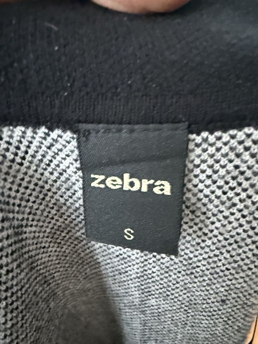 Giacche: Strickjacke zebra  – Usato da visp venduto da Kmemo1 3