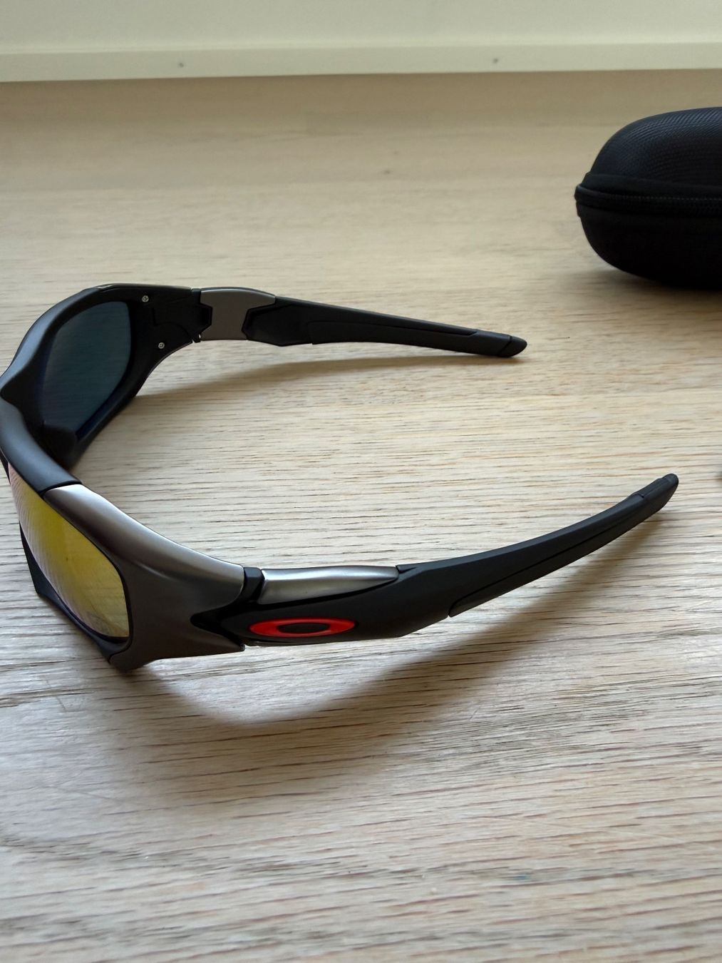 Oakley Occhiali & Lenti: Oakley Pit boss 2 – Nuovo (secondo la descrizione) da Allschwil venduto da lor_6cgq 1