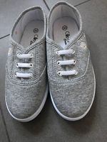 Mädchenschuhe Cupcake Couture Gr. 30 Turnschuhe grau weiss