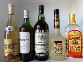 Spirituosen Konvolut: Gin, Whisky, Likör, Sherry, Eau-de-Vie