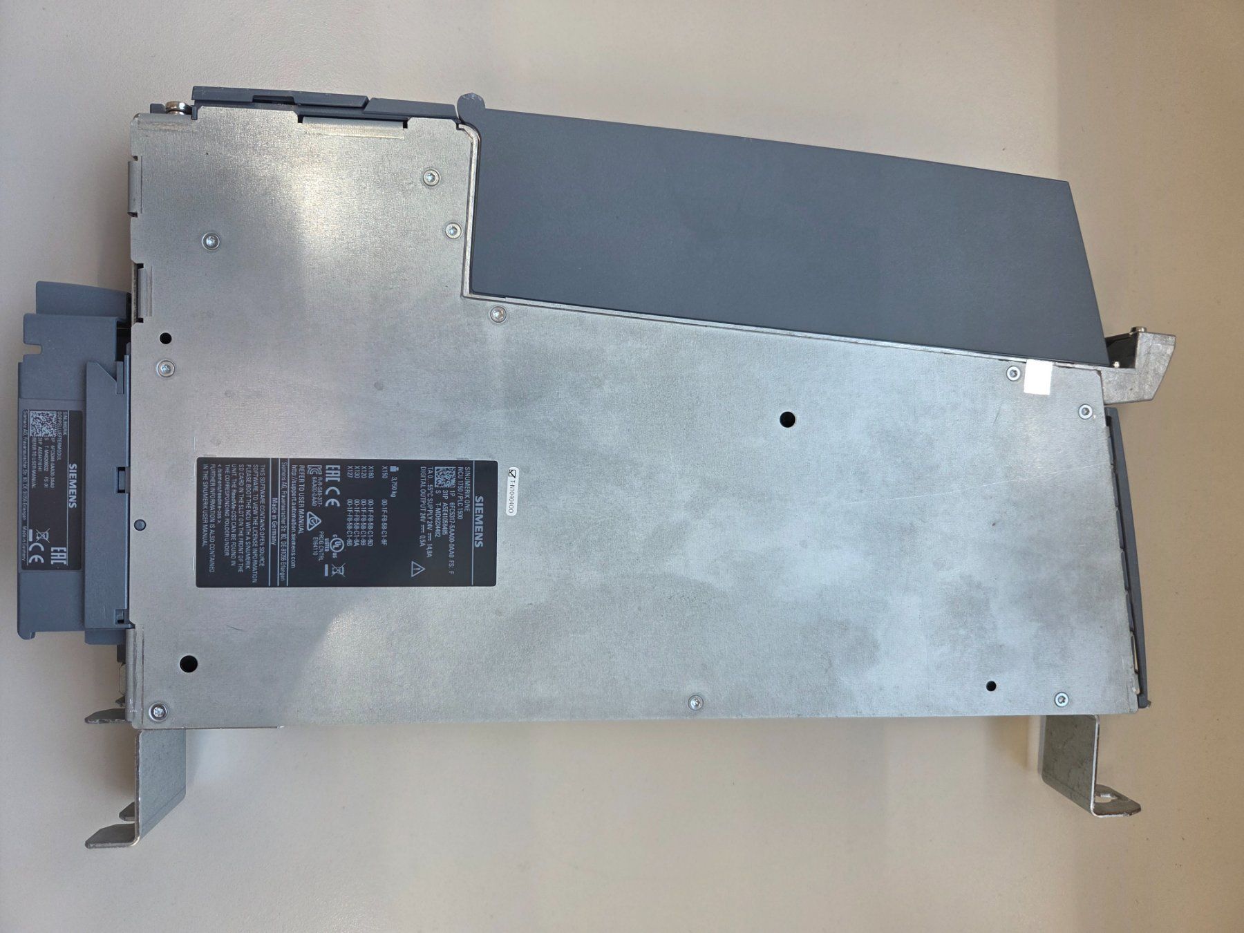 Siemens Componenti elettronici: SINUMERIK ONE NCU 1750 avec API 1500F – Usato da Moutier venduto da tsa_yh56 1