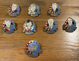 Pins Sammlung (8 Stück) Schweizer Bundesräte 90er Jahre Pin