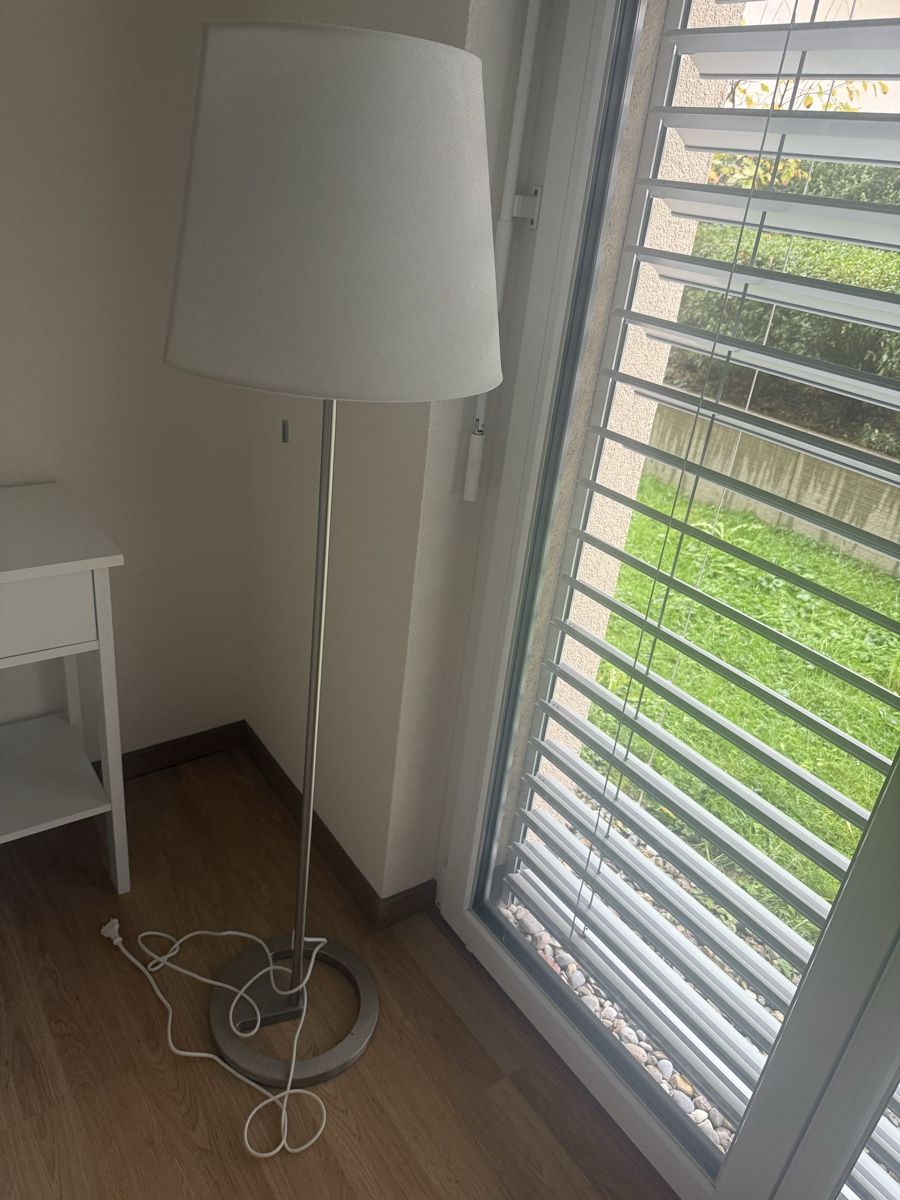 Ikea Lampes: Stehlampe  – D'occasion à Höri par nes_wf9h