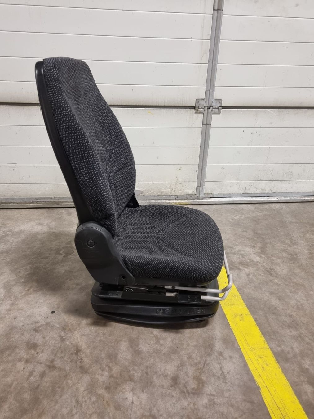 Kramer Hoflader: Grammer Sitz Actimo M – Neu (gemäss Beschreibung) aus Balterswil von AgrarLandtechnik 1