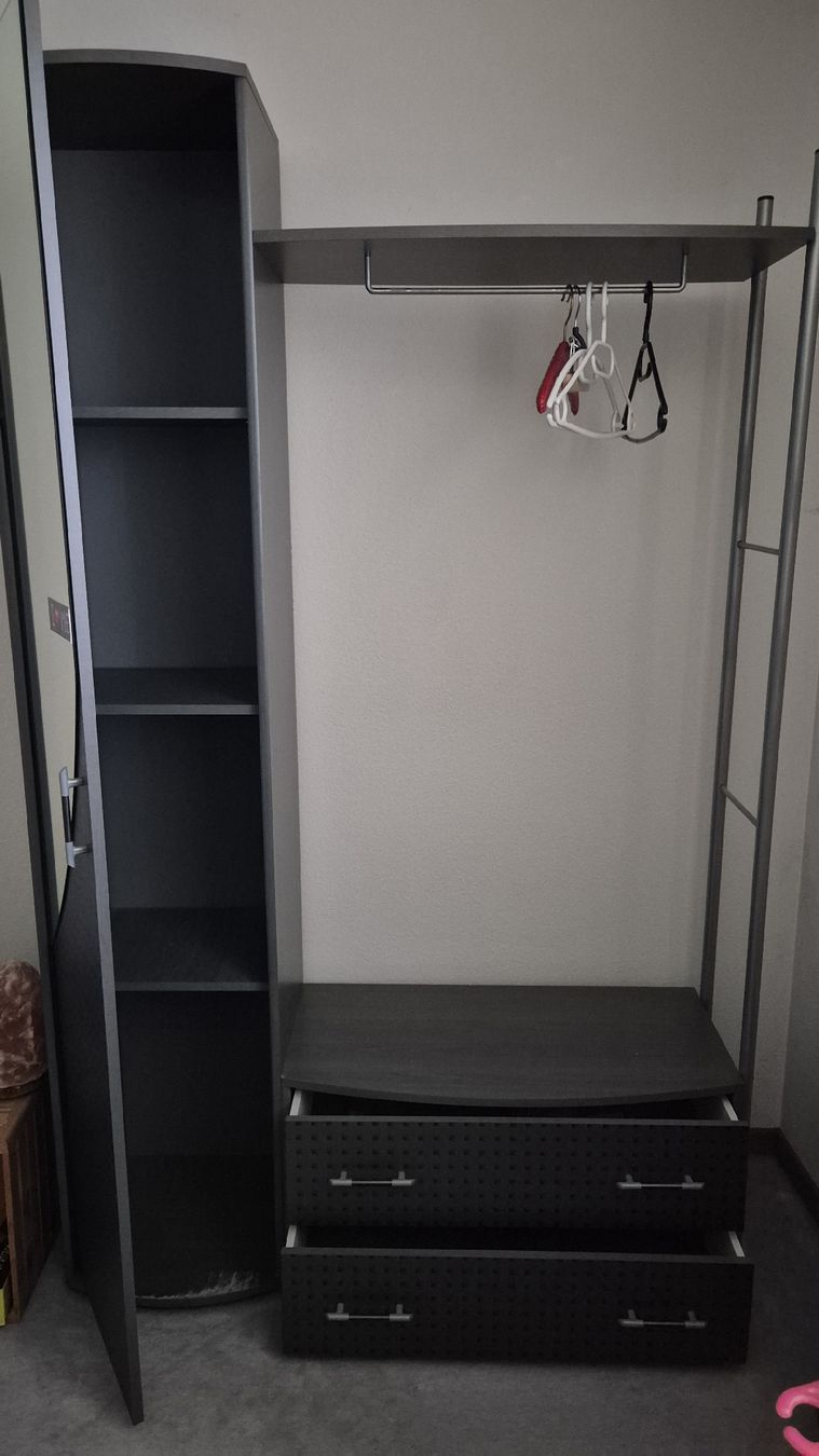 Guardaroba: Garderobenschrank – Usato da Jona venduto da Novalis1