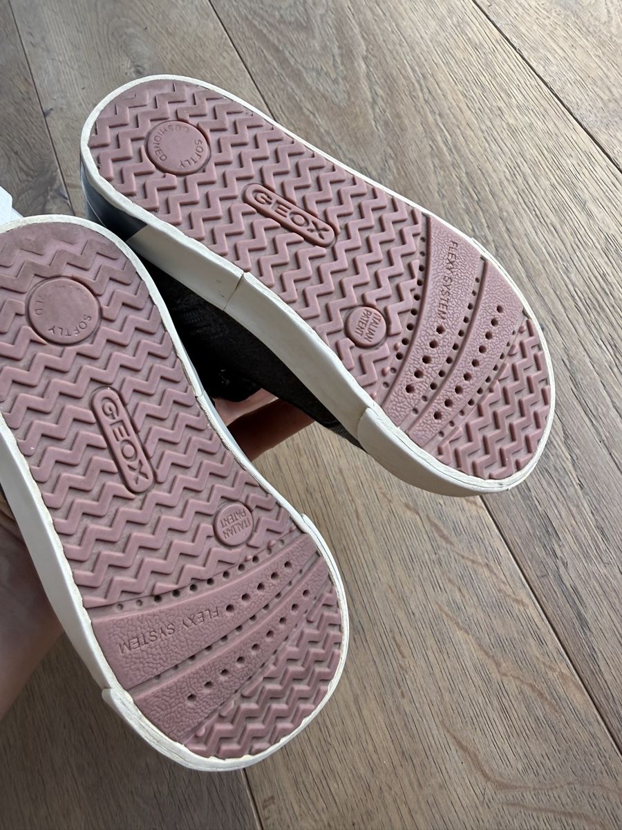 Geox Scarpe per ragazze: GEOX warm lining leather Sneaker,  23 – Usato da Zug venduto da Nat.yushkevich 4