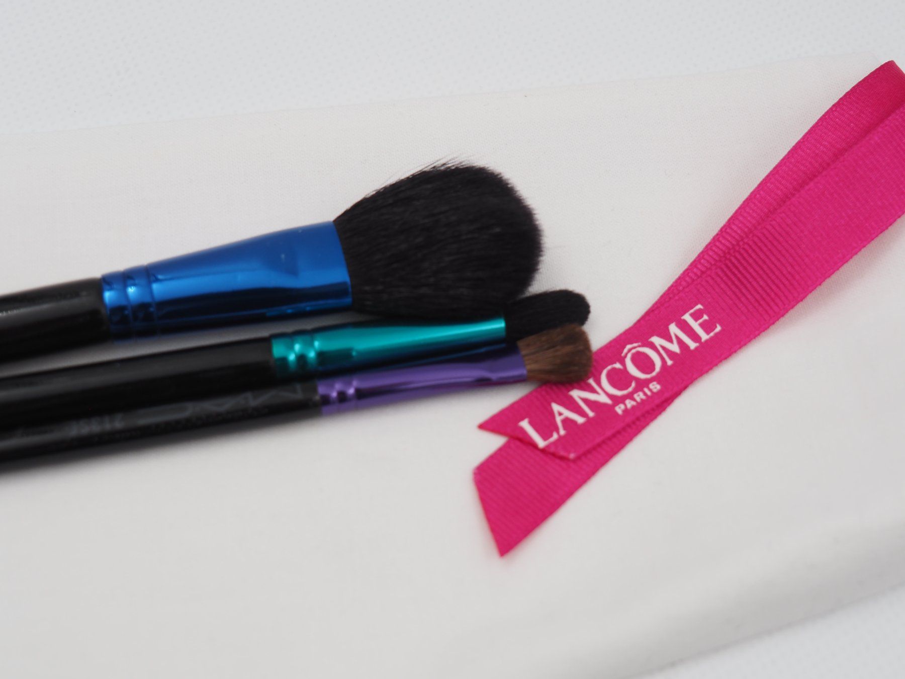 Make-up: MAC COSMETICS Makeup Set (26083049) – Usato da Zürich venduto da fundsachenverkauf 1