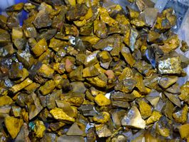 BOULDER ROH OPAL 1500 karat Lot Vollelektrische Feuer 1 CHF