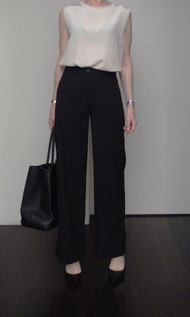 BERSHKA Weite Hose mit Nadelstreifen Gr. XXS-XS