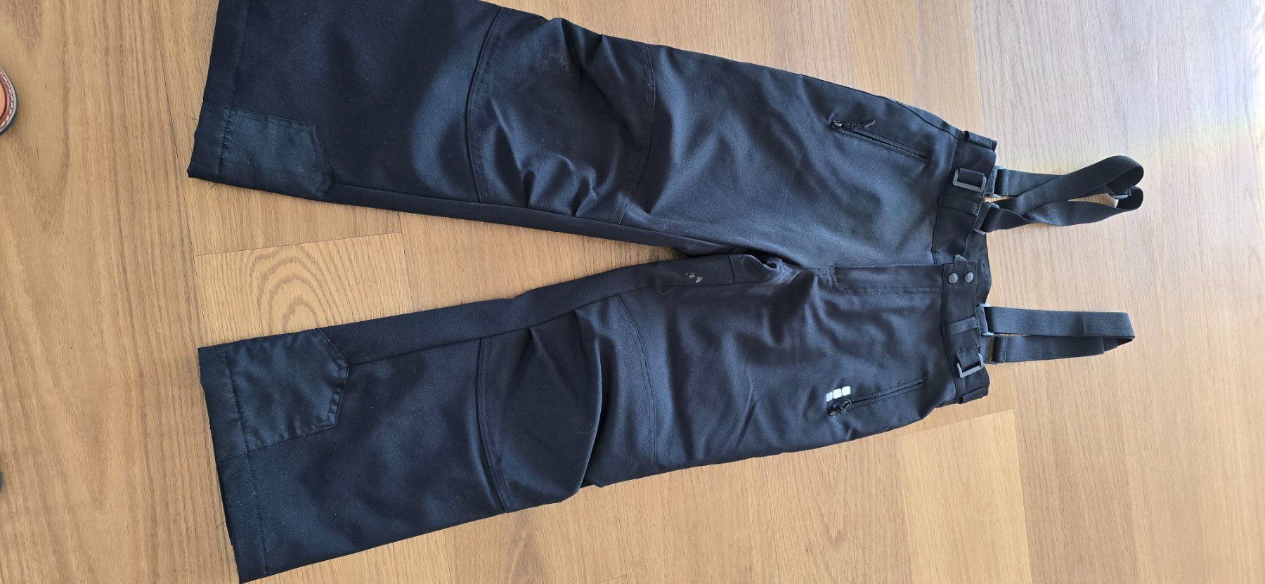 Skis: Skihose – Gebraucht aus Emmen von El_pulpo