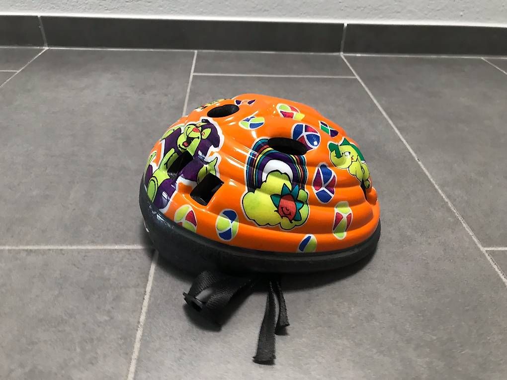 Helme: Casco ? bambina o bambino marca Selev – Gebraucht aus Monte Carasso von Salvia71 3