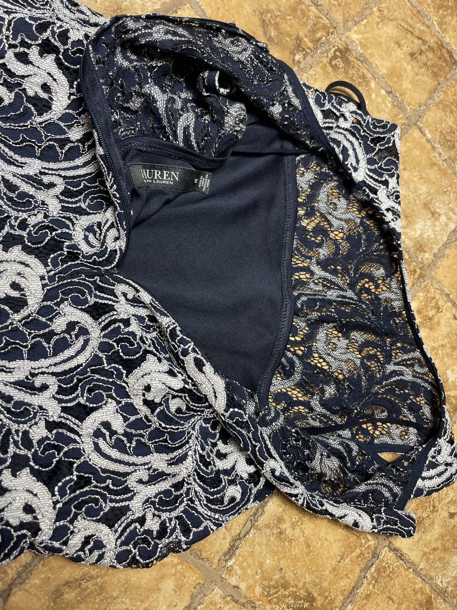 Vestiti: Ralph Lauren abito da cerimonia blu con pizzo, – Usato da Gordevio venduto da LanaZimm 9