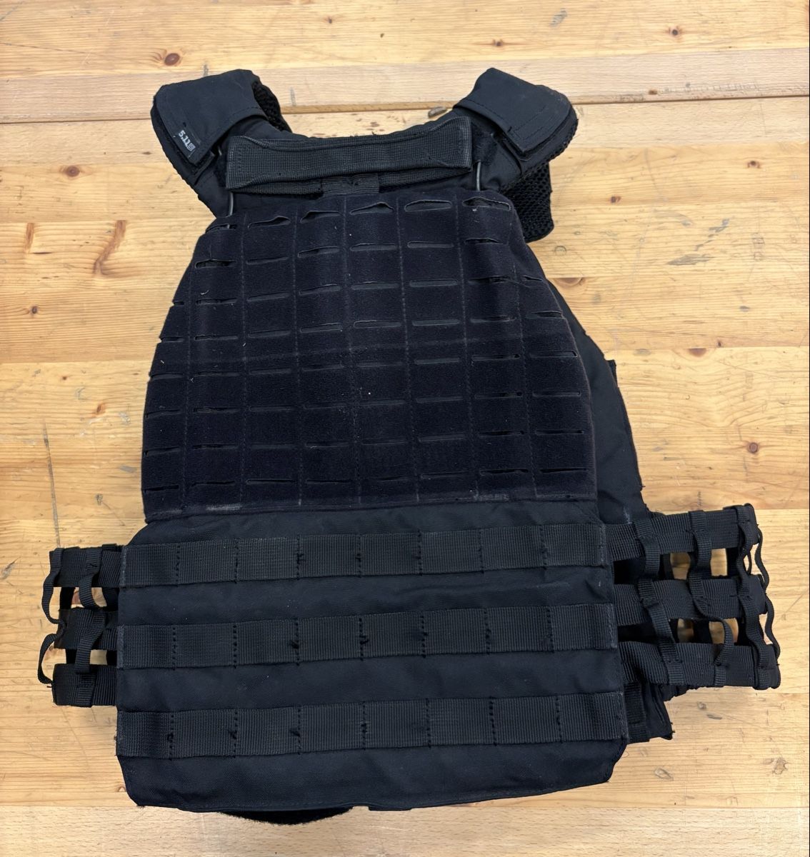 Uniformi: 5.11 TacTec Plattenträger – Usato da Schönholzerswilen venduto da Mmuenti 1