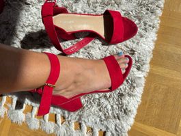 Mini talons rouges