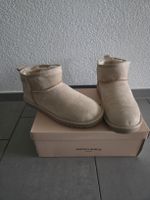 Neue und ungetragene Boots, Gr. 39
