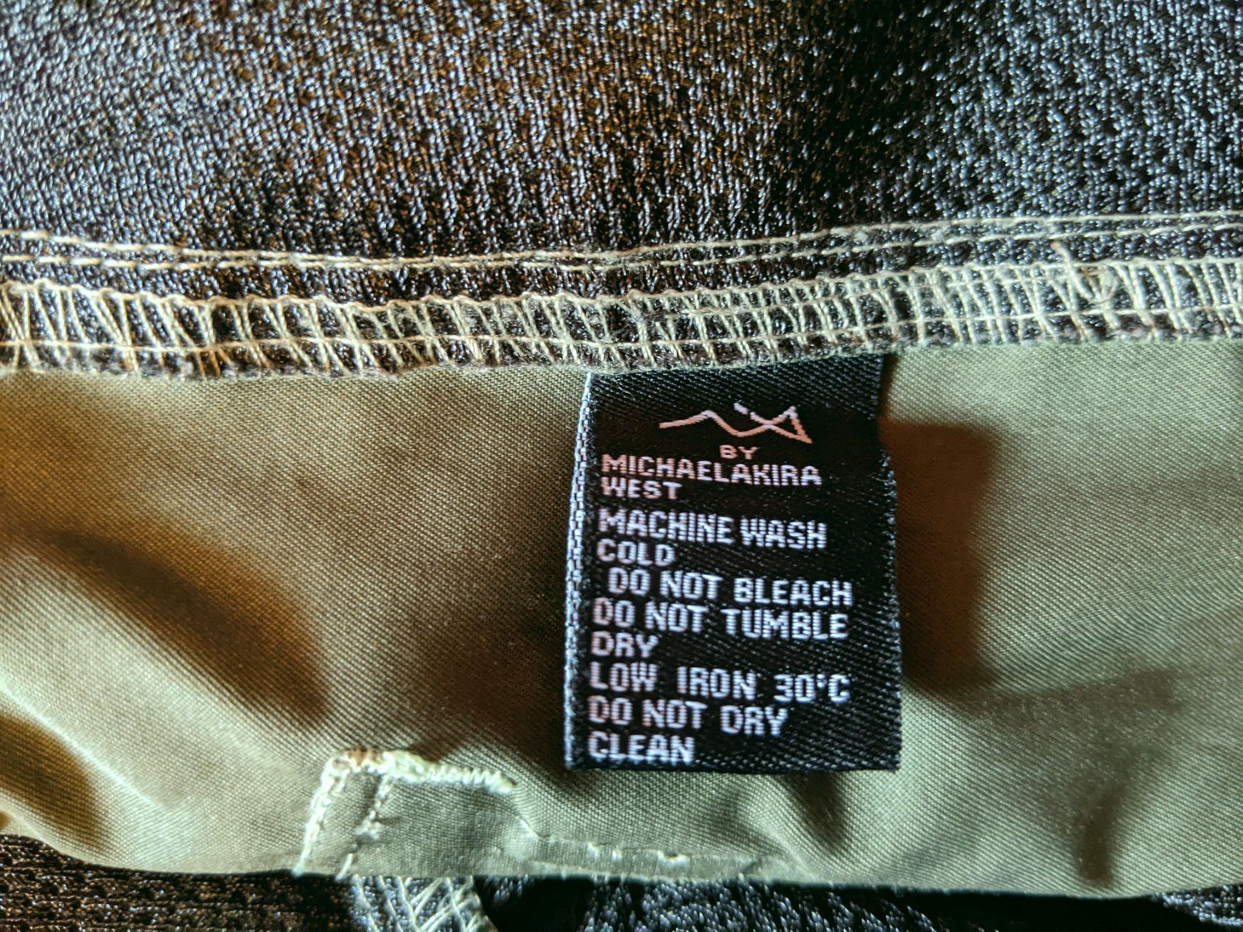 Pantaloni: 686 M.A.WEST : Short léger vert olive L – Nuovo (secondo la descrizione) da Petit-Lancy venduto da lilycerise 6