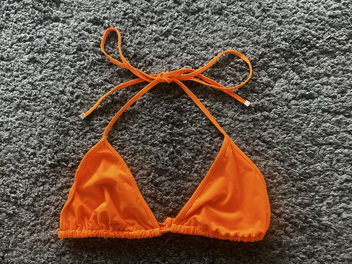 Gucci Maillots de bain & Bikinis: Bikini Gucci orange Grösse M – D'occasion à Effretikon par Briga.S. 1