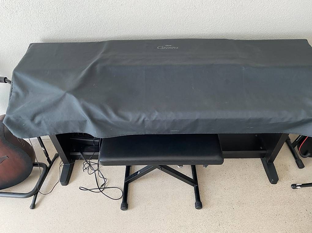 Strumenti musicali: Klavier Clavinova Digitalpiano CLP-122S – Usato da Schlieren venduto da NataschaLeisi 1