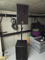 PA Set: 2x Boxen, 1x Sub-Woofer, 2 x Ständer, 1x Verbinder