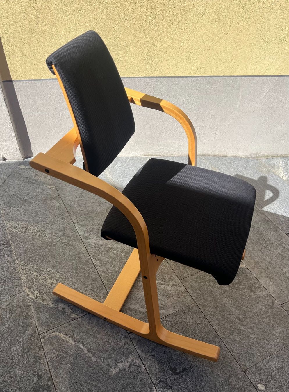 Stokke Chaises: Sedia ergonomica originale Stokke Actulum di Peter Opsvik – D'occasion à Rivera par lor_p69f 3