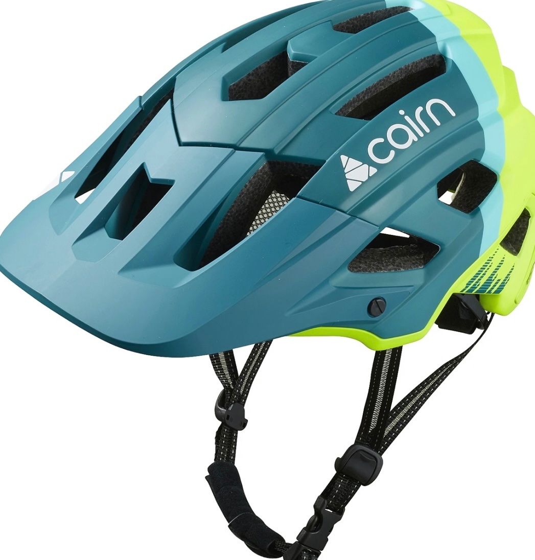 Casques: Casque Cairn Dust Taille M 55-58cm – Neuf avec emballage d'origine à Orbe par D-stockFactory-Orbe