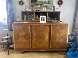 Antique Holz Kommode mit viel Stauraum