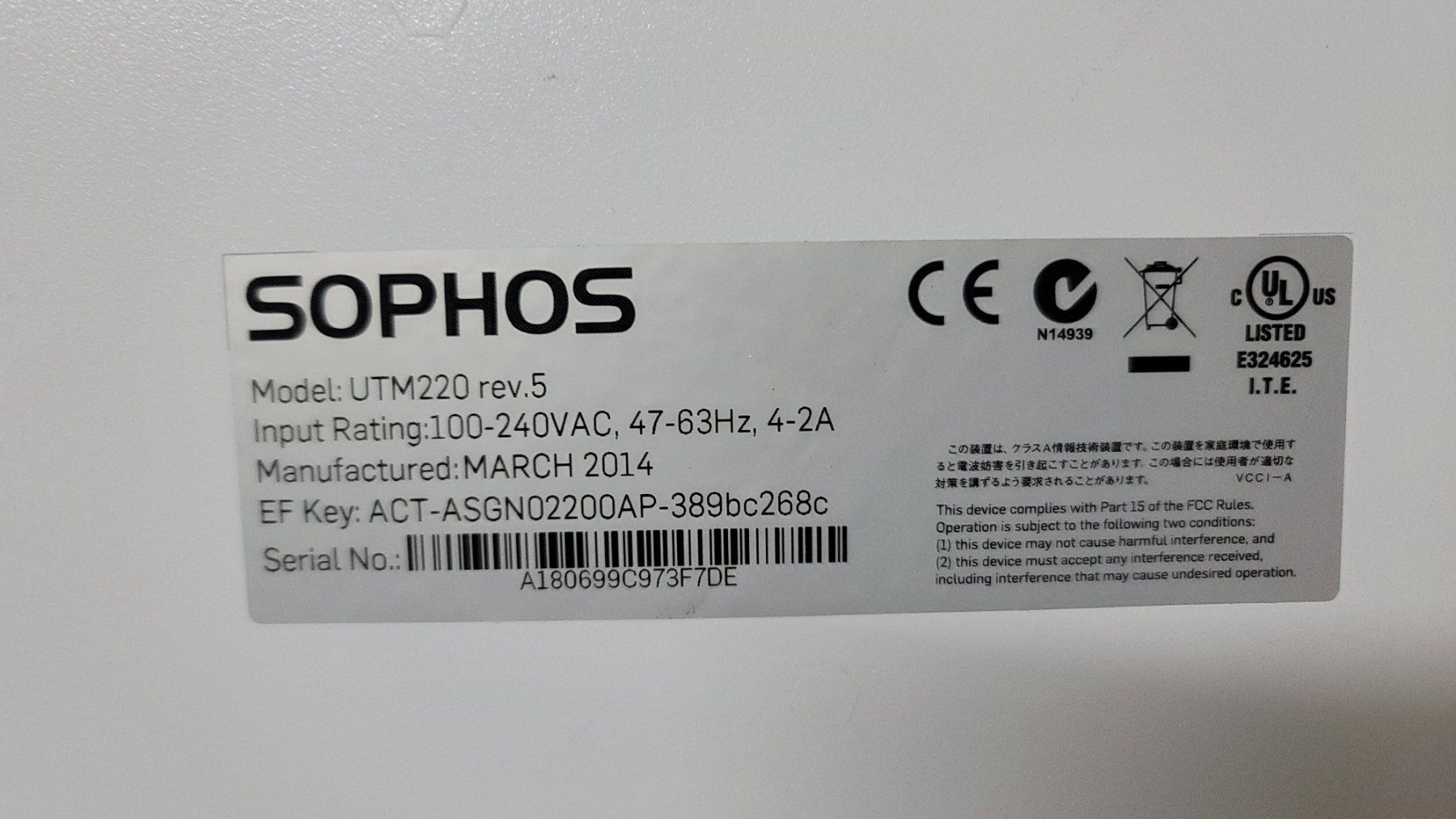 Sophos Firewall: SOPHOS UTM220 Firewall – Usato da Aarau venduto da DataShop-Aarau 2